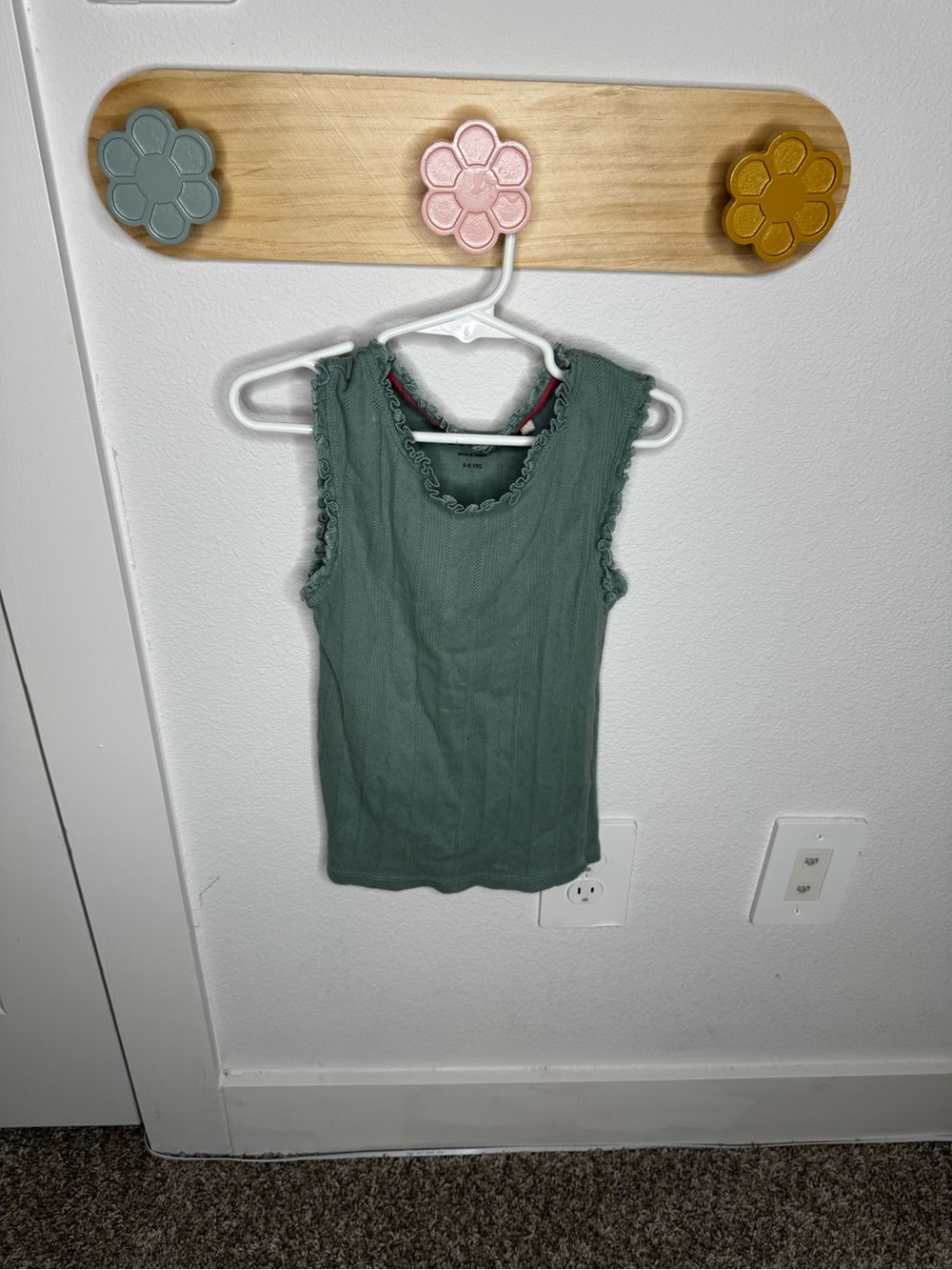 Mini Boden Girls Sleeveless Ribbed Tank Top - Moss Green
